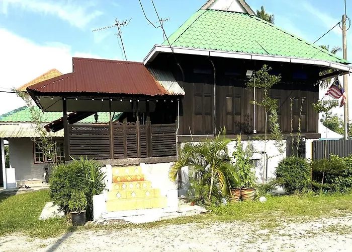 Oyo Home 90495 Homestay Kampung Kota Aur